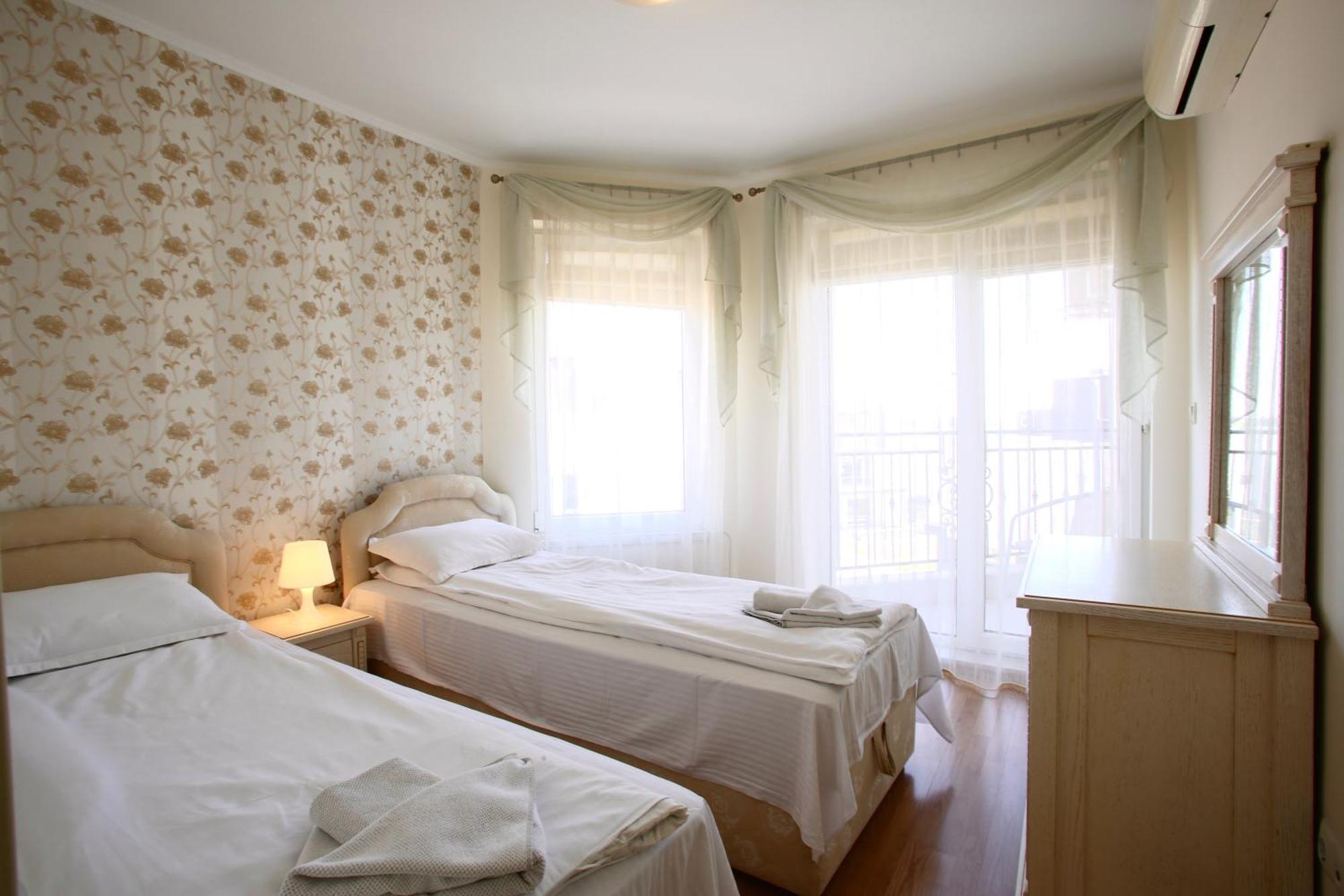 Villa Livia Boutique Apartments Ravda Exterior photo